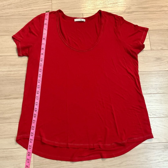 WILFRED Free Red Tshirt - Picture 4 of 4